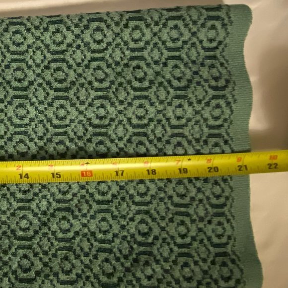 Rafael Sleeveless Sweater Size L Teal NWT - Picture 7 of 7